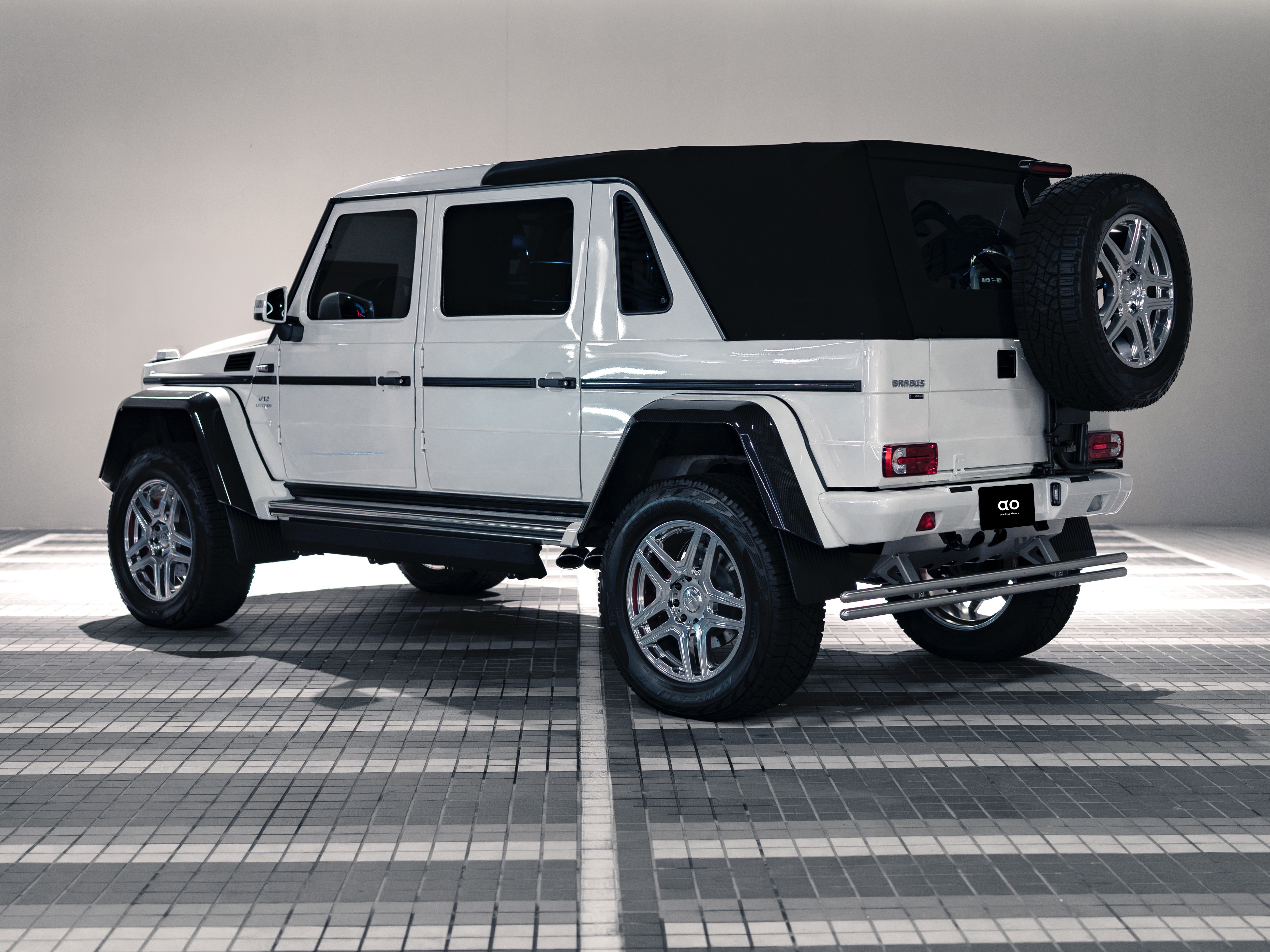 Brabus G V12 Landaulet 後方